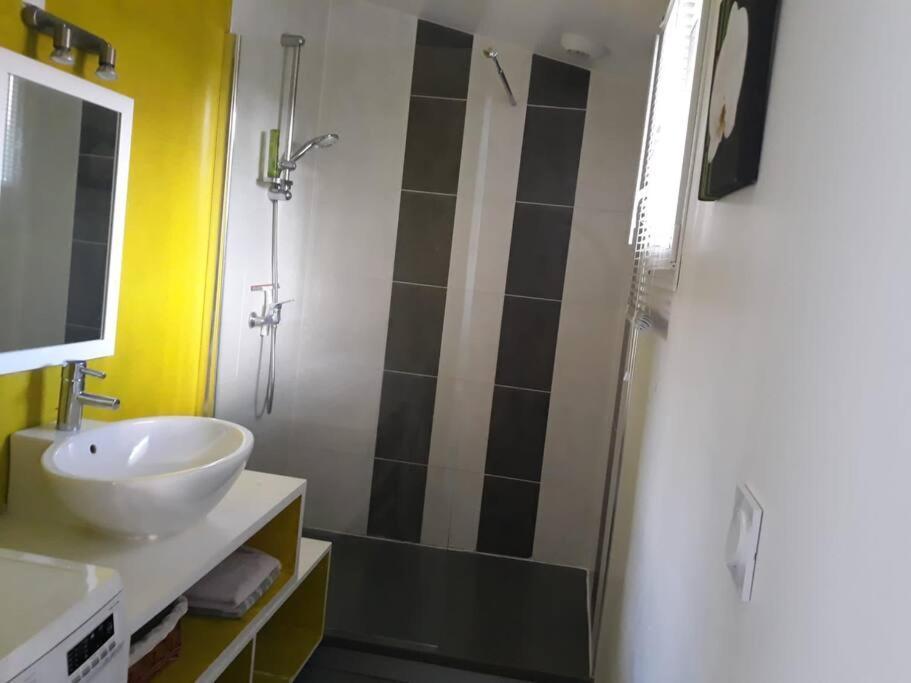 Maison De 4 Personnes Saint-Porchaire Zewnętrze zdjęcie